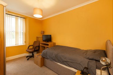 2 Hazeldene photo 14