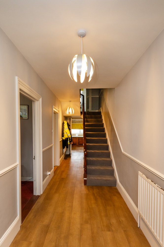 2 Hazeldene photo 4