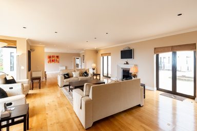 Montville House photo 11
