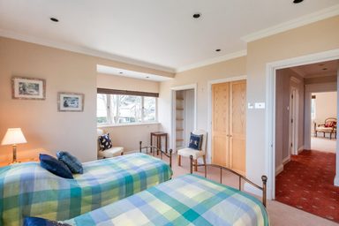 Montville House photo 38