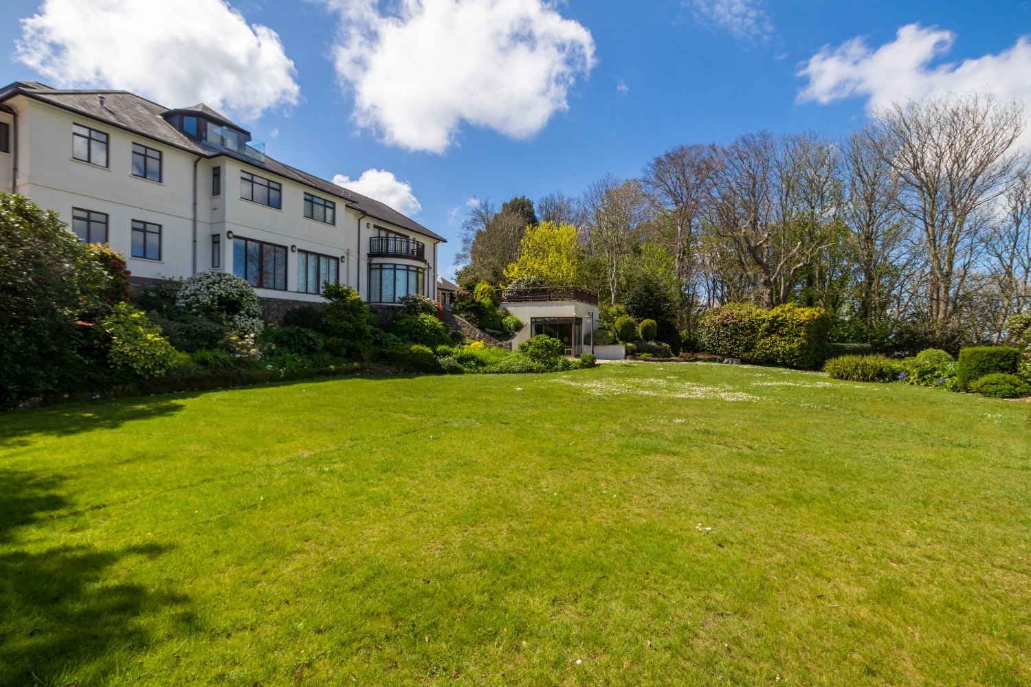 Montville House photo 85