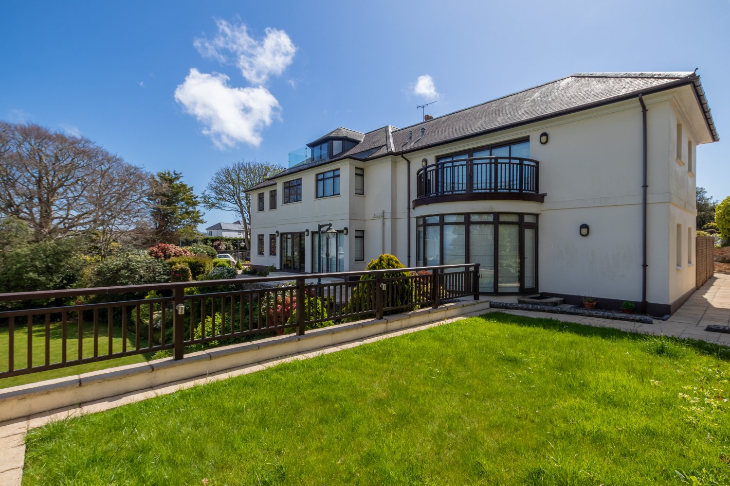Montville House photo 80