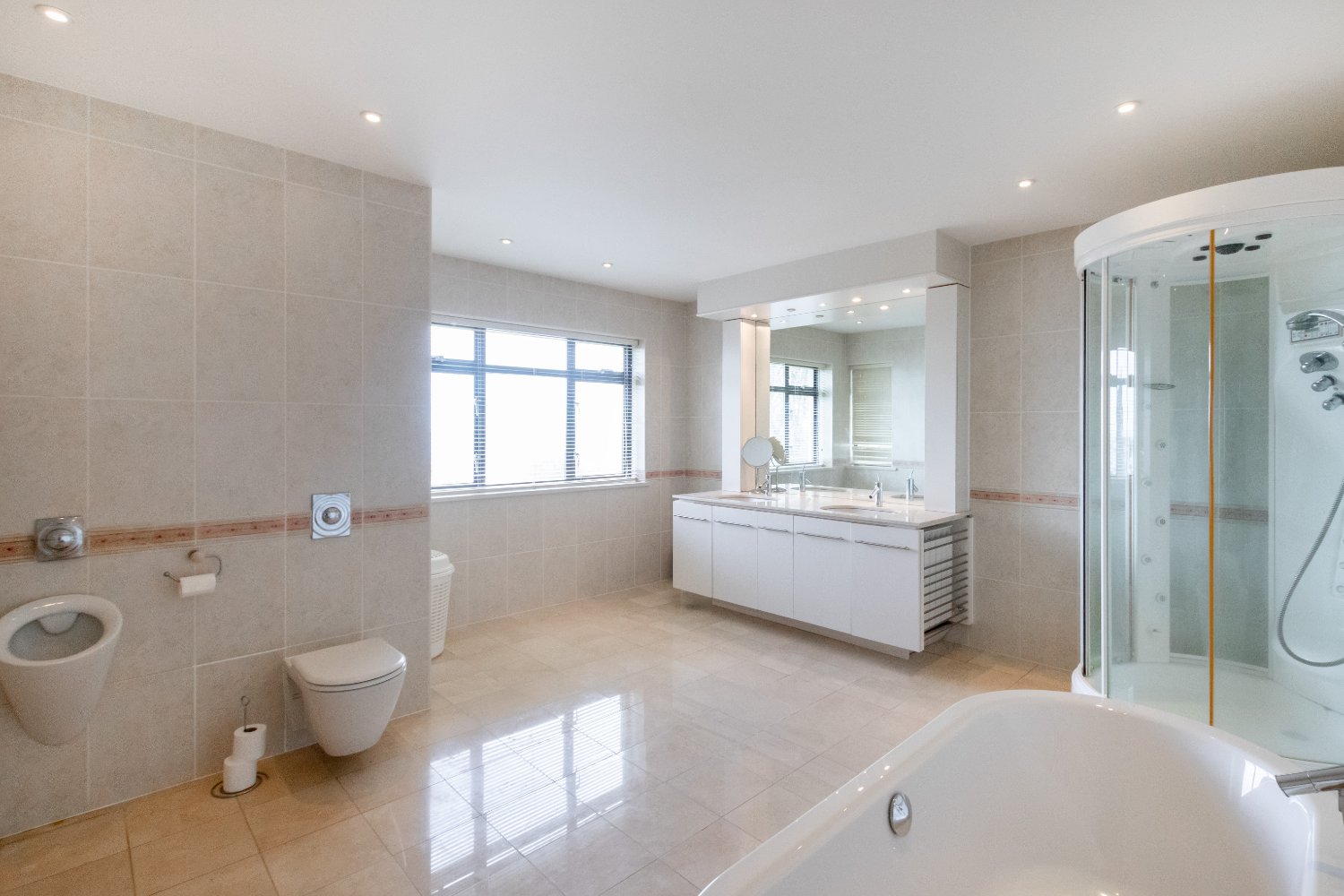 Montville House photo 27