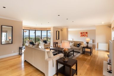 Montville House photo 9