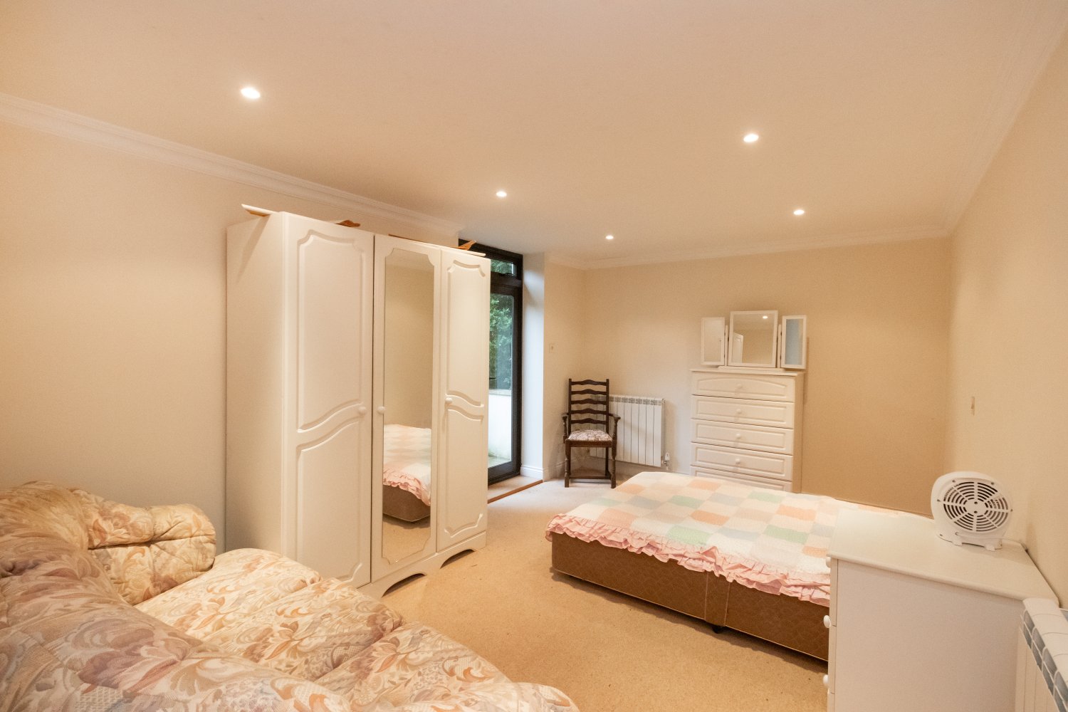 Montville House photo 59