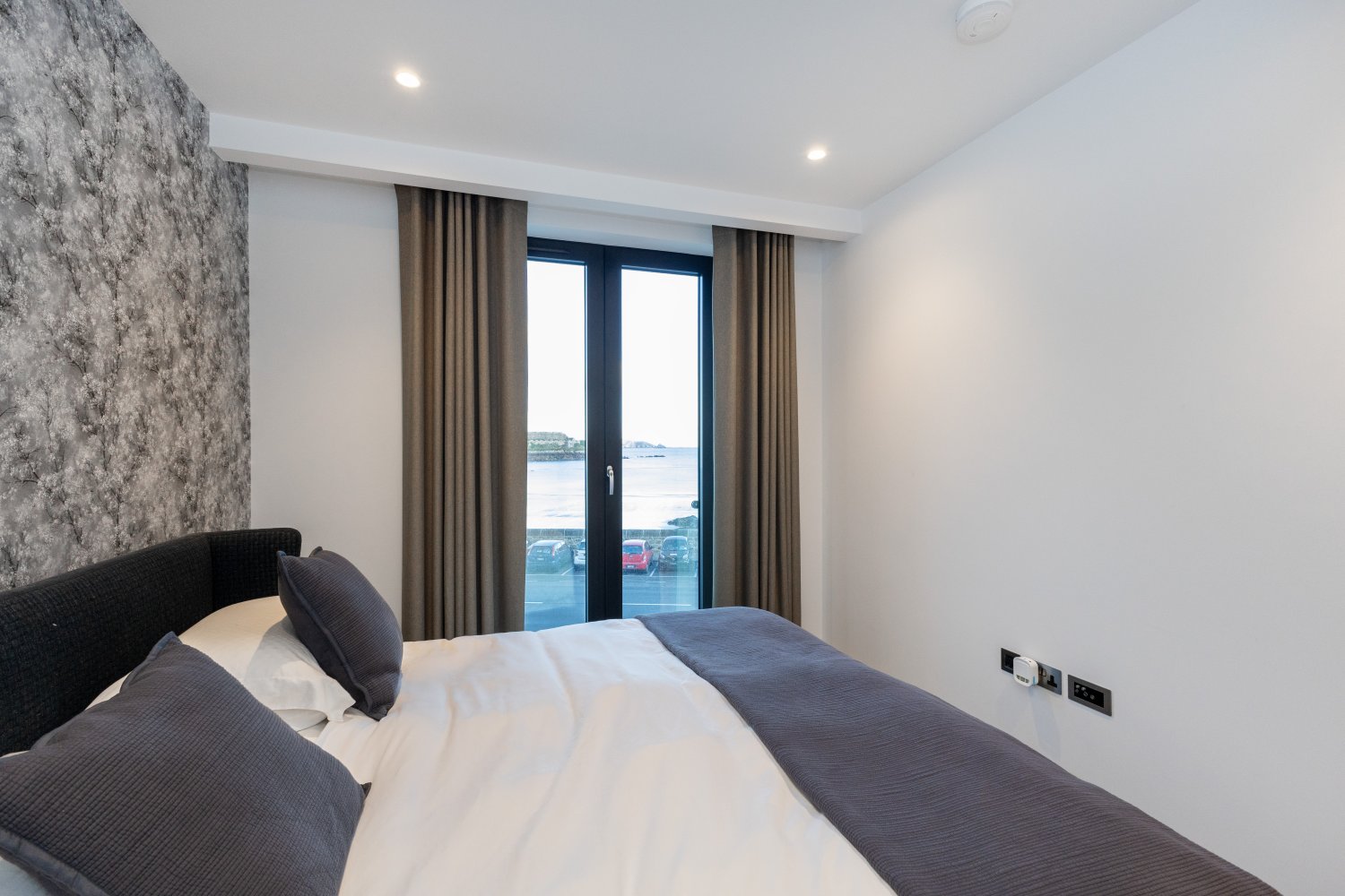 Apartment 6, Carrick House photo 13
