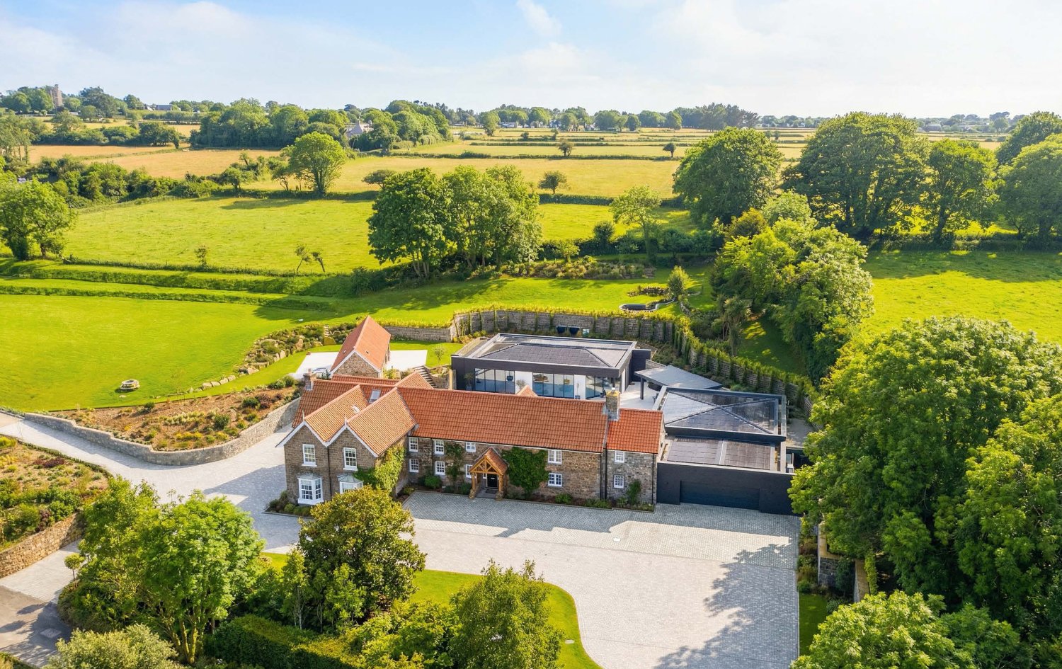 Les Gouies Manor