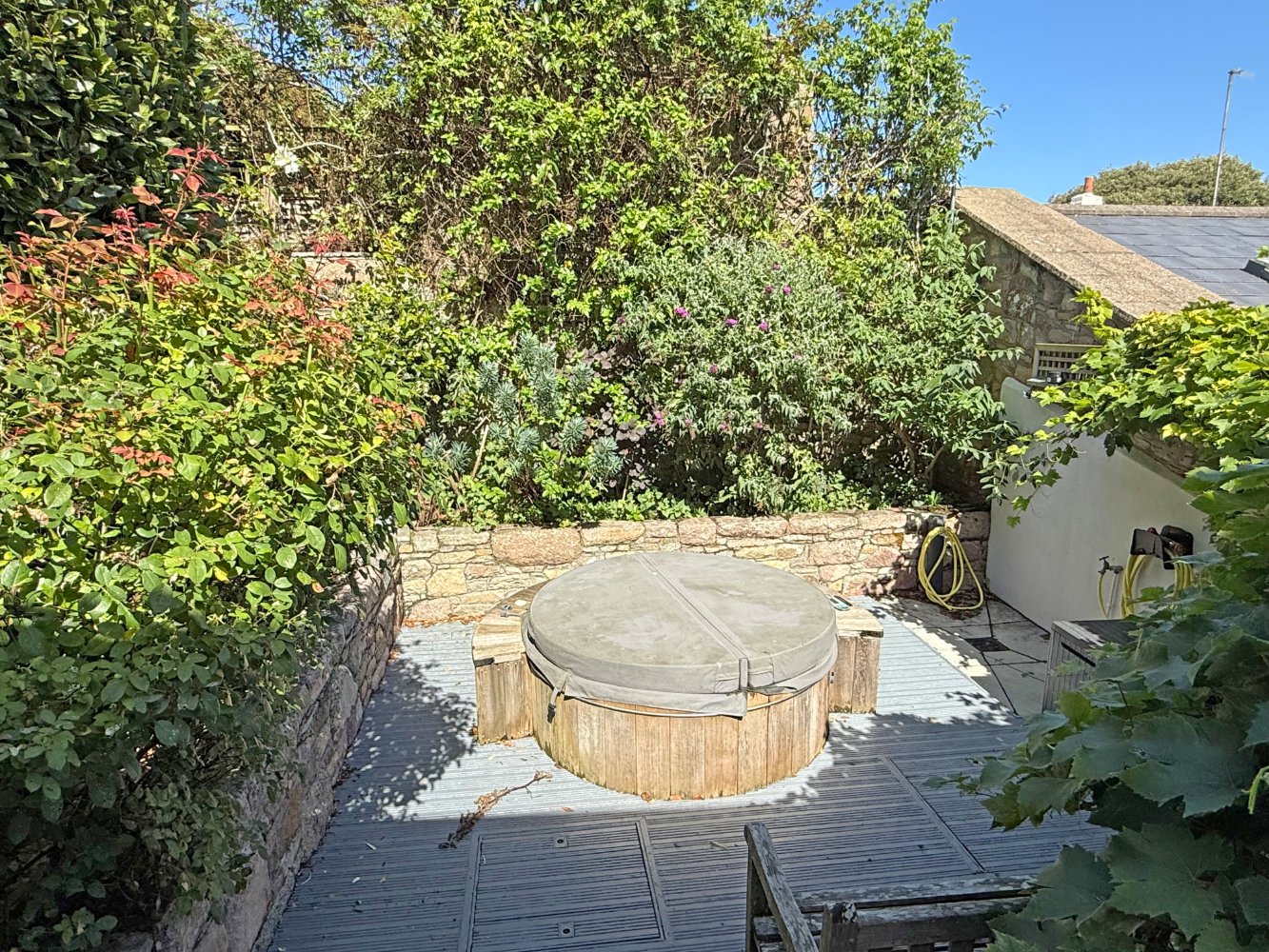 Pool House photo 21