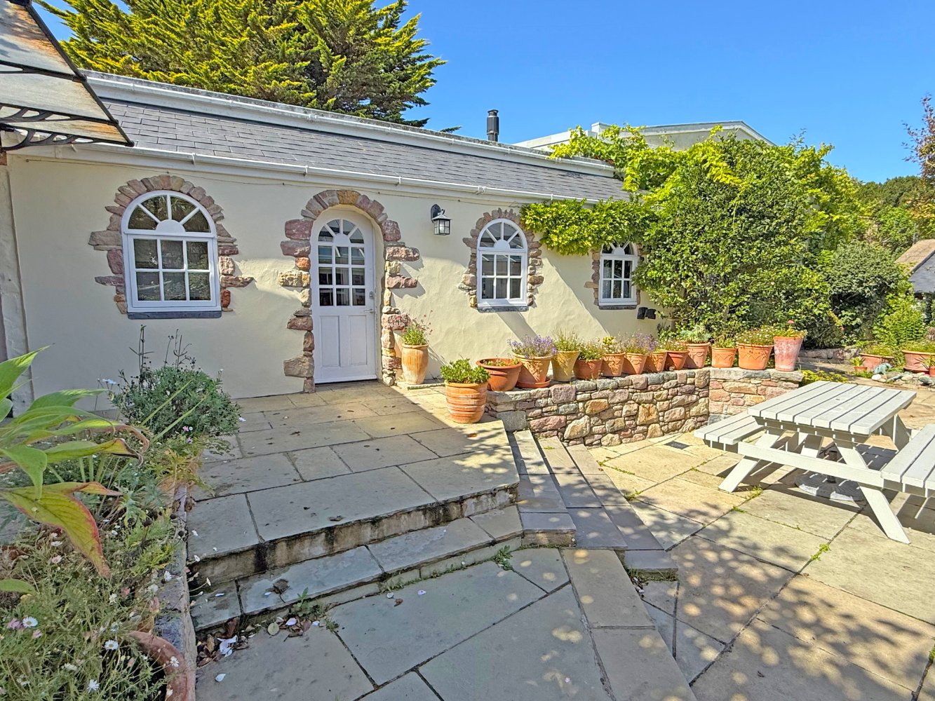 Pool House photo 18