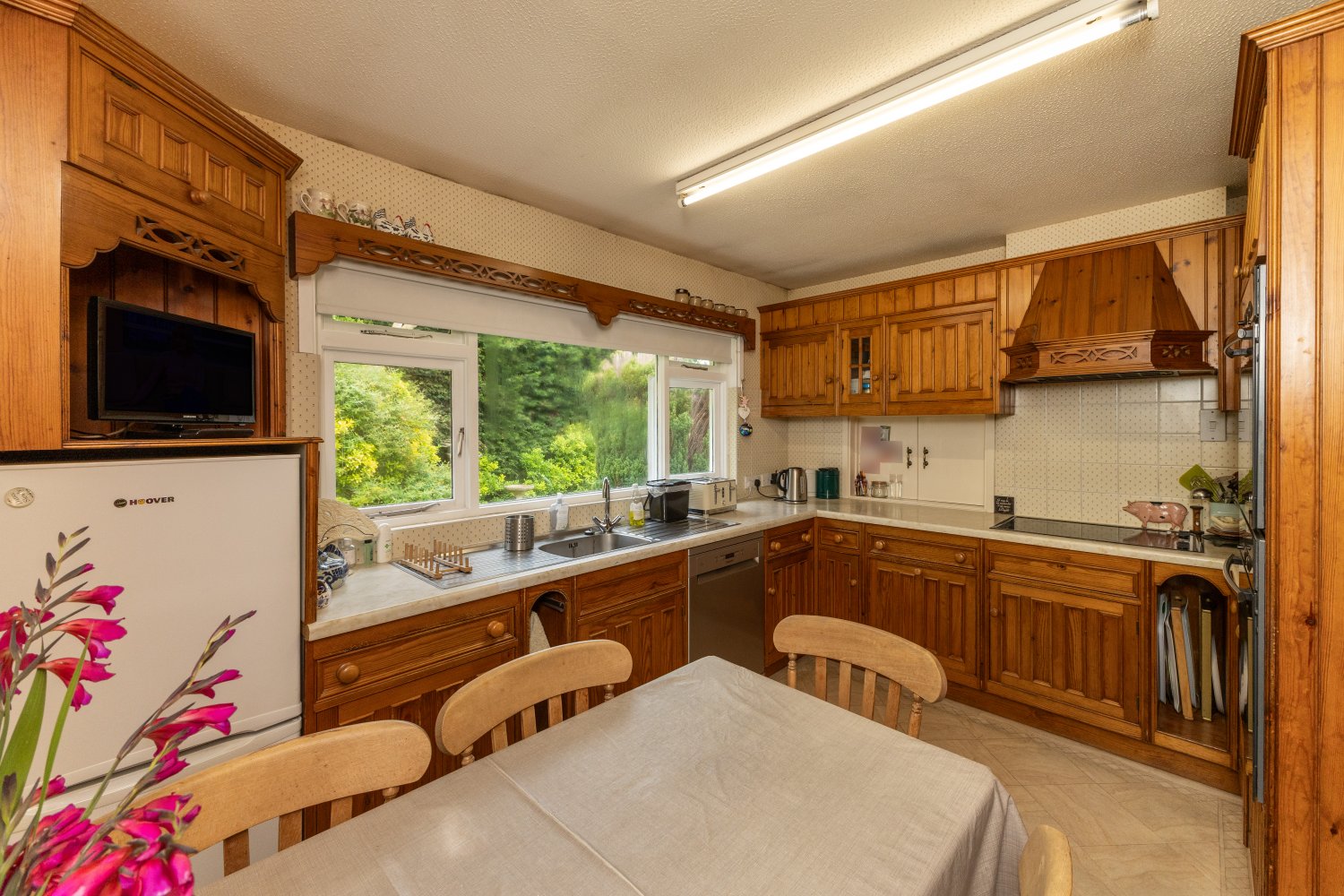 Okewood photo 2