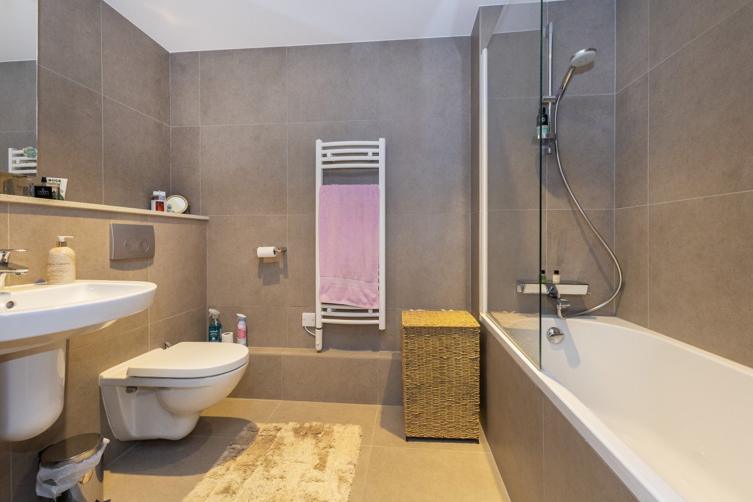 Apt 27, ONE St Julian’s Avenue photo 10