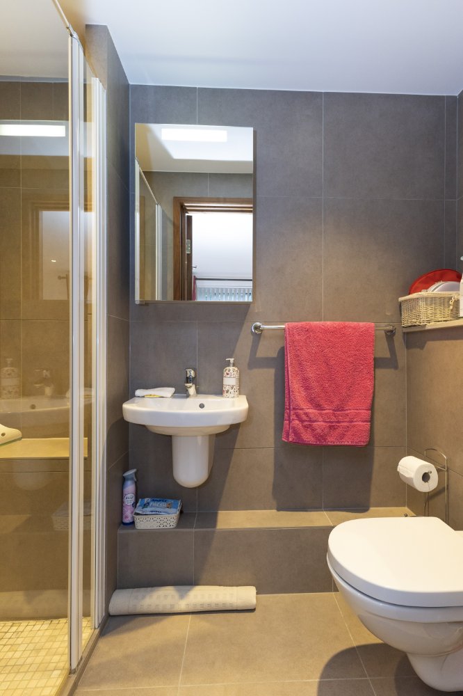Apt 27, ONE St Julian’s Avenue photo 13