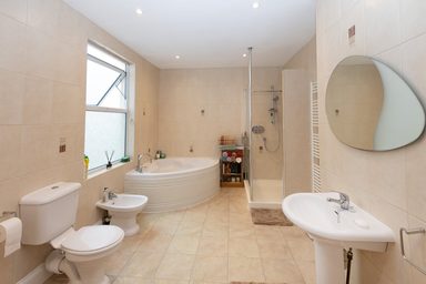 2 Sausmarez Street photo 13