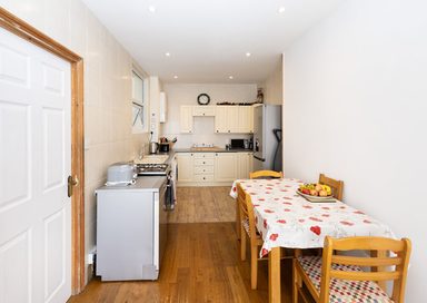 2 Sausmarez Street photo 4