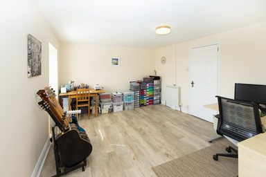 2 Sausmarez Street photo 9