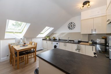 Flat 6, Meadow Grove photo 3