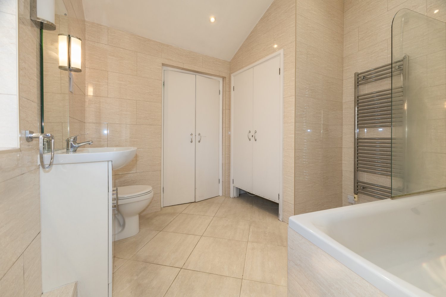 Flat 1, 8 Hauteville photo 9