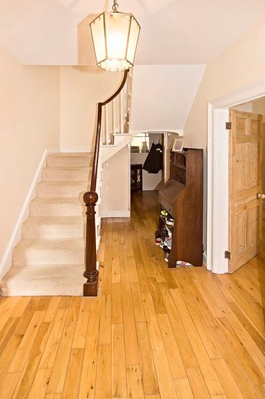 Saffron House photo 5