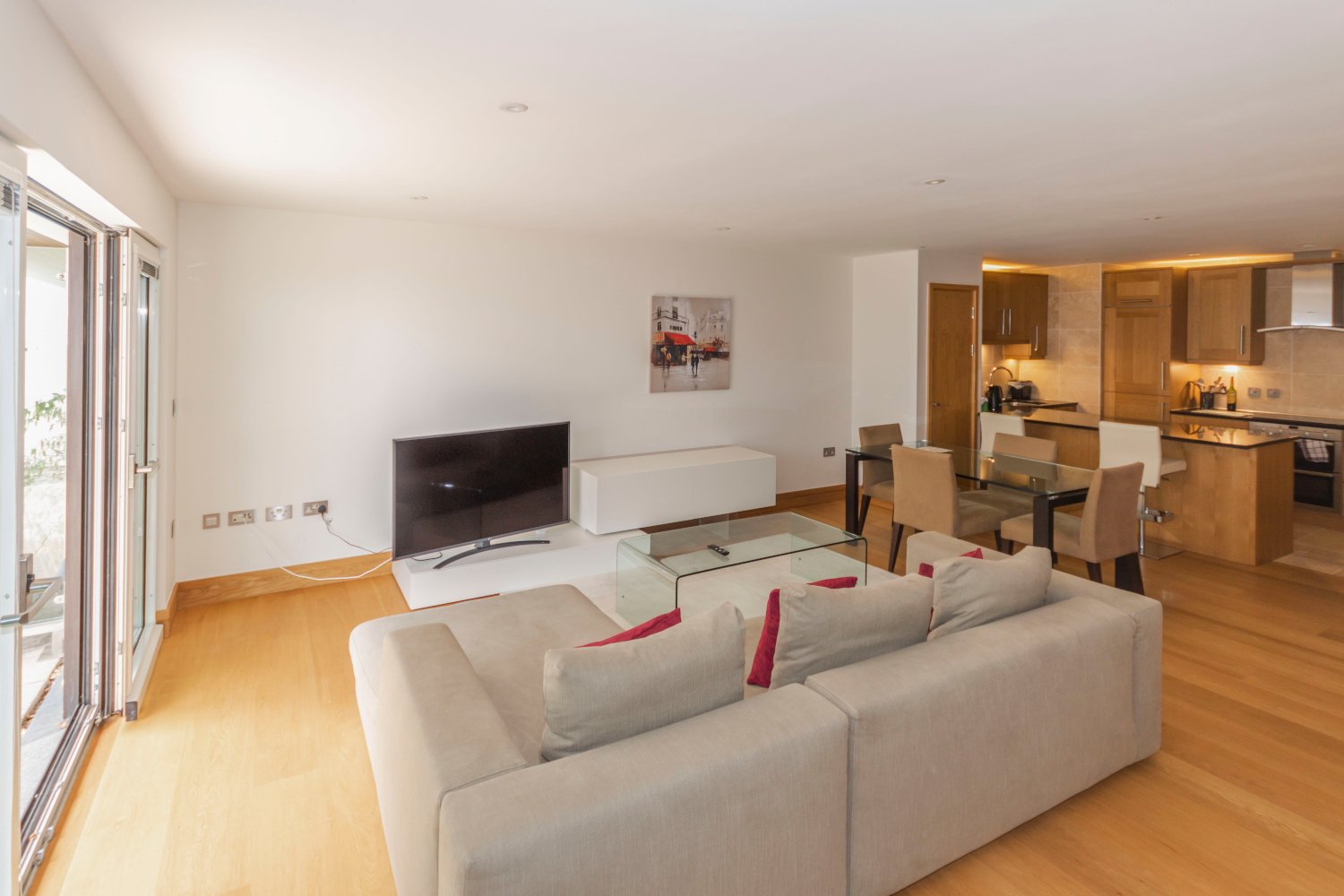 Apartment 7 photo 4