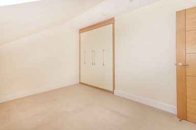 Salem Apartments photo 9