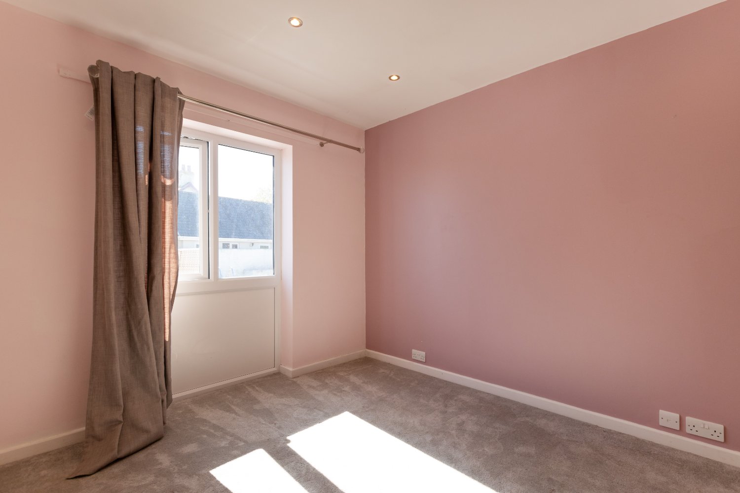 Greystones photo 21