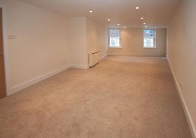 Flat 2 Farnley House photo 3