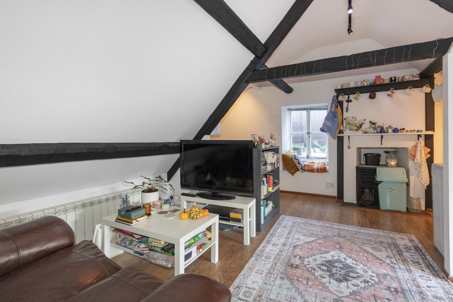 Flat 4, 5 Mill Street photo 3