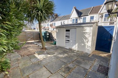Connaught House photo 19