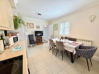 10 Meadow Grove photo 15