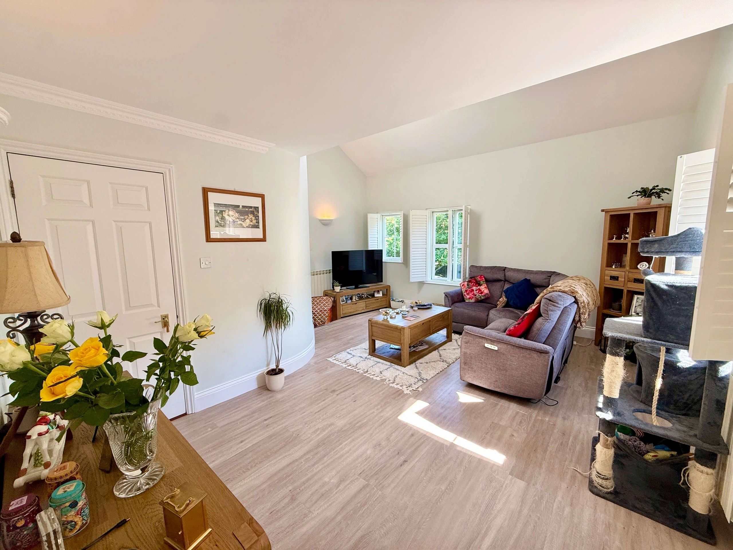 10 Meadow Grove photo 7