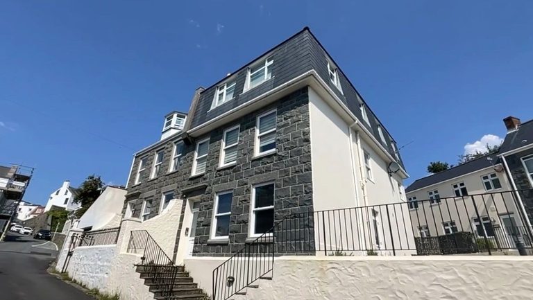 2 Haven Court photo 1