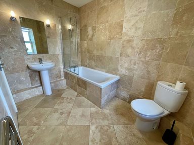 2 Haven Court photo 17