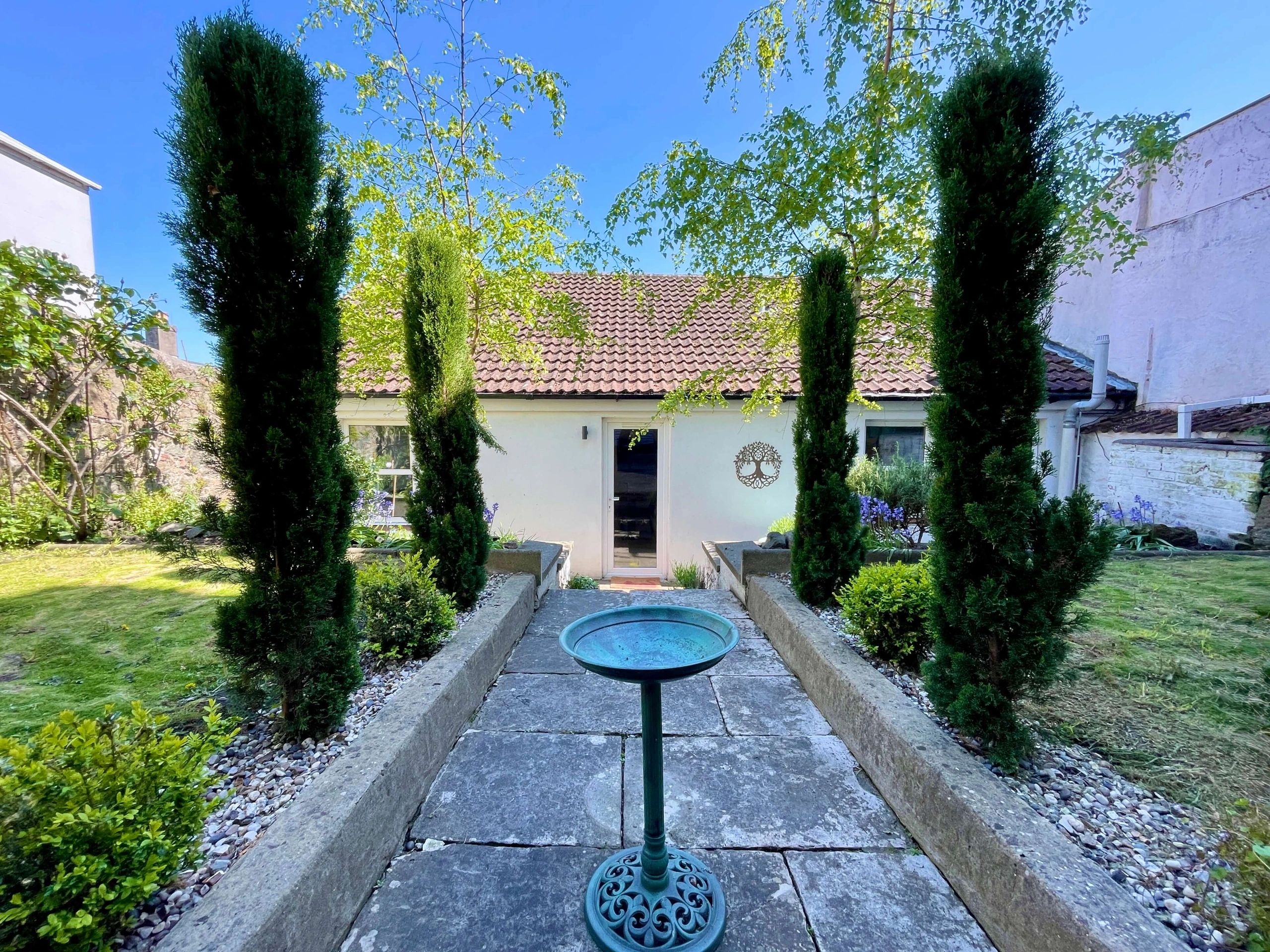 6 Laverstock Court photo 18