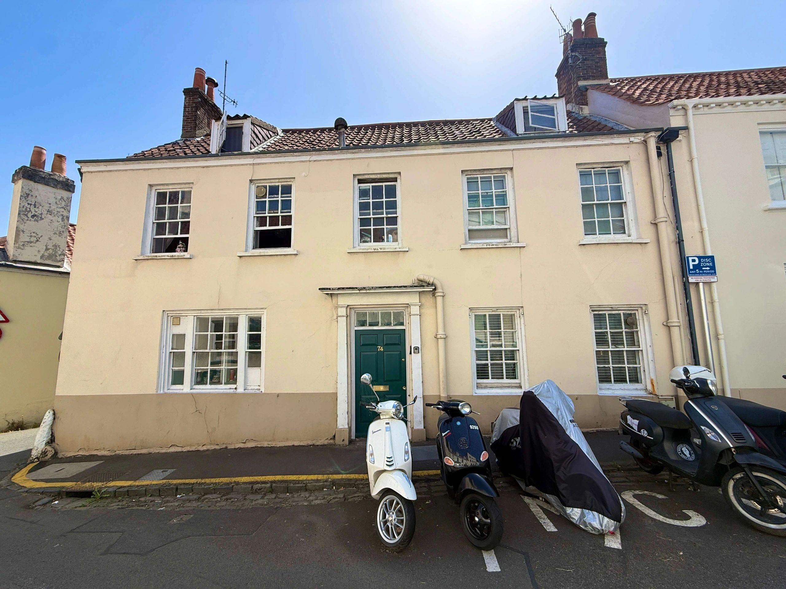 Bottom Flat, 74 Hauteville photo 23
