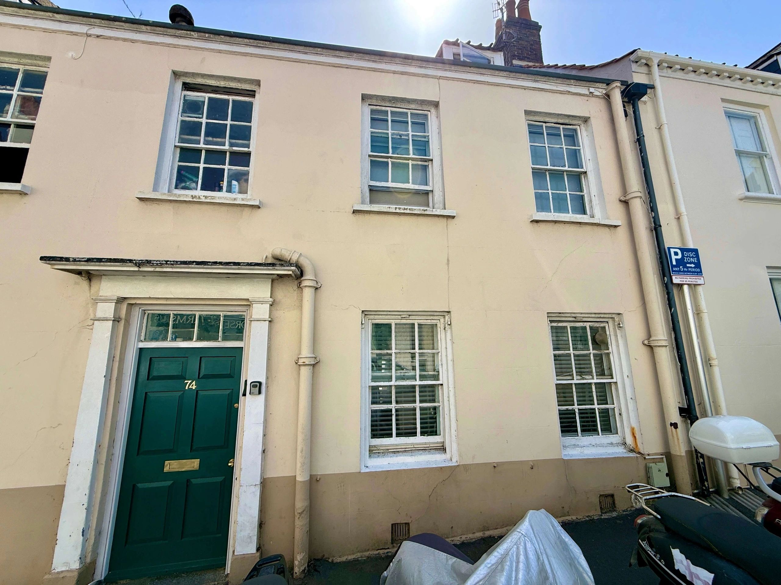Bottom Flat, 74 Hauteville photo 2