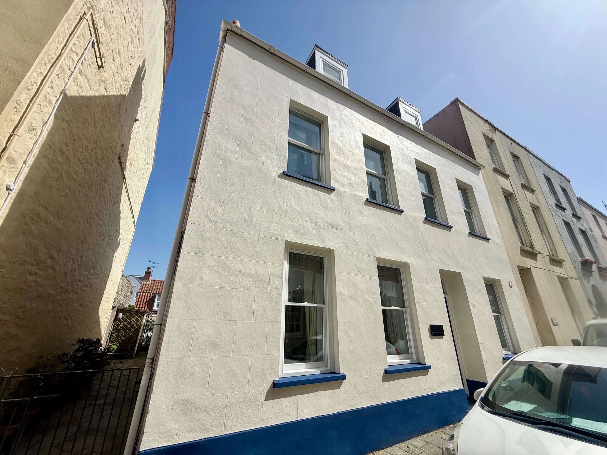 Kenton House photo 2