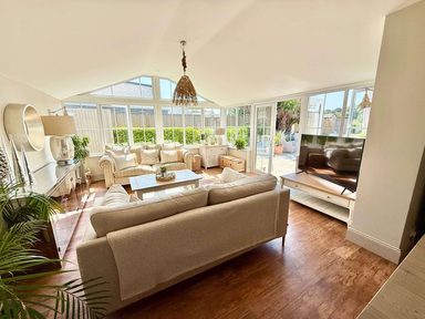 Pebble Cottage photo 33