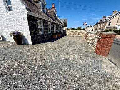 Pebble Cottage photo 3