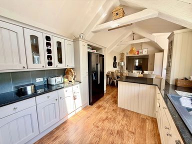 Pebble Cottage photo 31