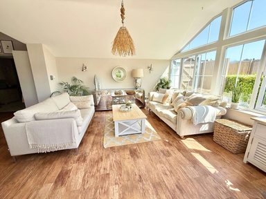 Pebble Cottage photo 32