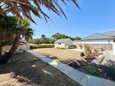 Pebble Cottage photo 48