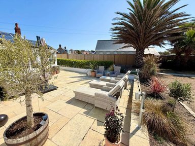 Pebble Cottage photo 44