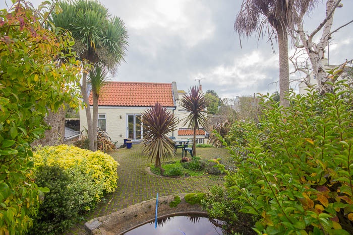 Eden Cottage, Ruettes Brayes, St Peter Port photo 16