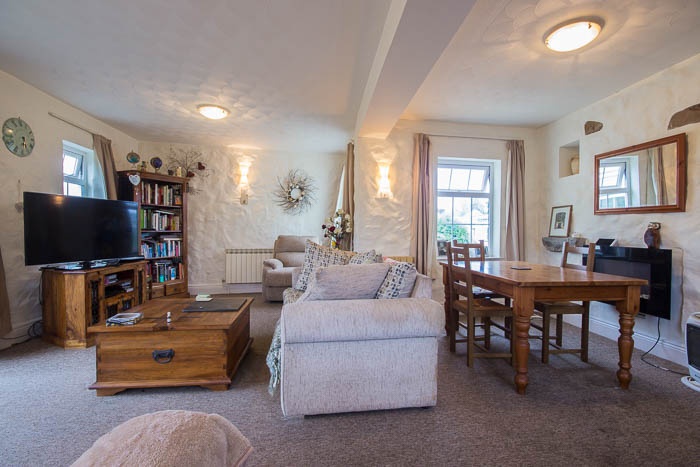 Eden Cottage, Ruettes Brayes, St Peter Port photo 4