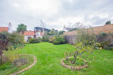 Eden Cottage, Ruettes Brayes, St Peter Port photo 15