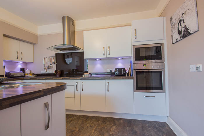 St Crispin House, Lowlands Road, Vale photo 10