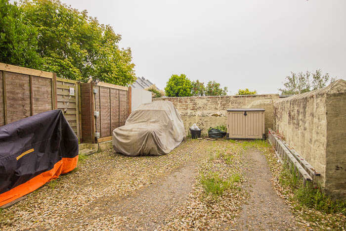 St Crispin House, Lowlands Road, Vale photo 33